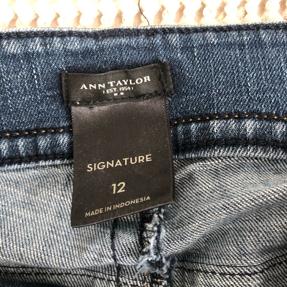 Ann Taylor Jeans - Picture 4 of 4